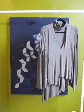 Free People, Vintage, Size XS, Fair Condition, Womens Shirt, Asymmetrical, Green